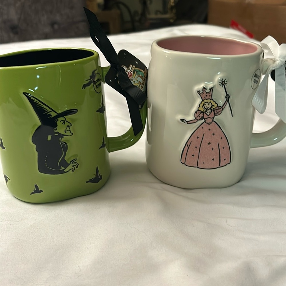 WICKED FOR GOOD !!! Perfect   Wizard of Oz Duo 85th Anniversary  Who’s GOOD one